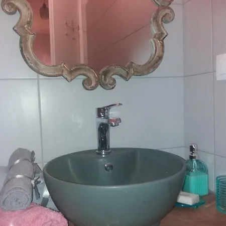 Sofa & Mare Lejlighed